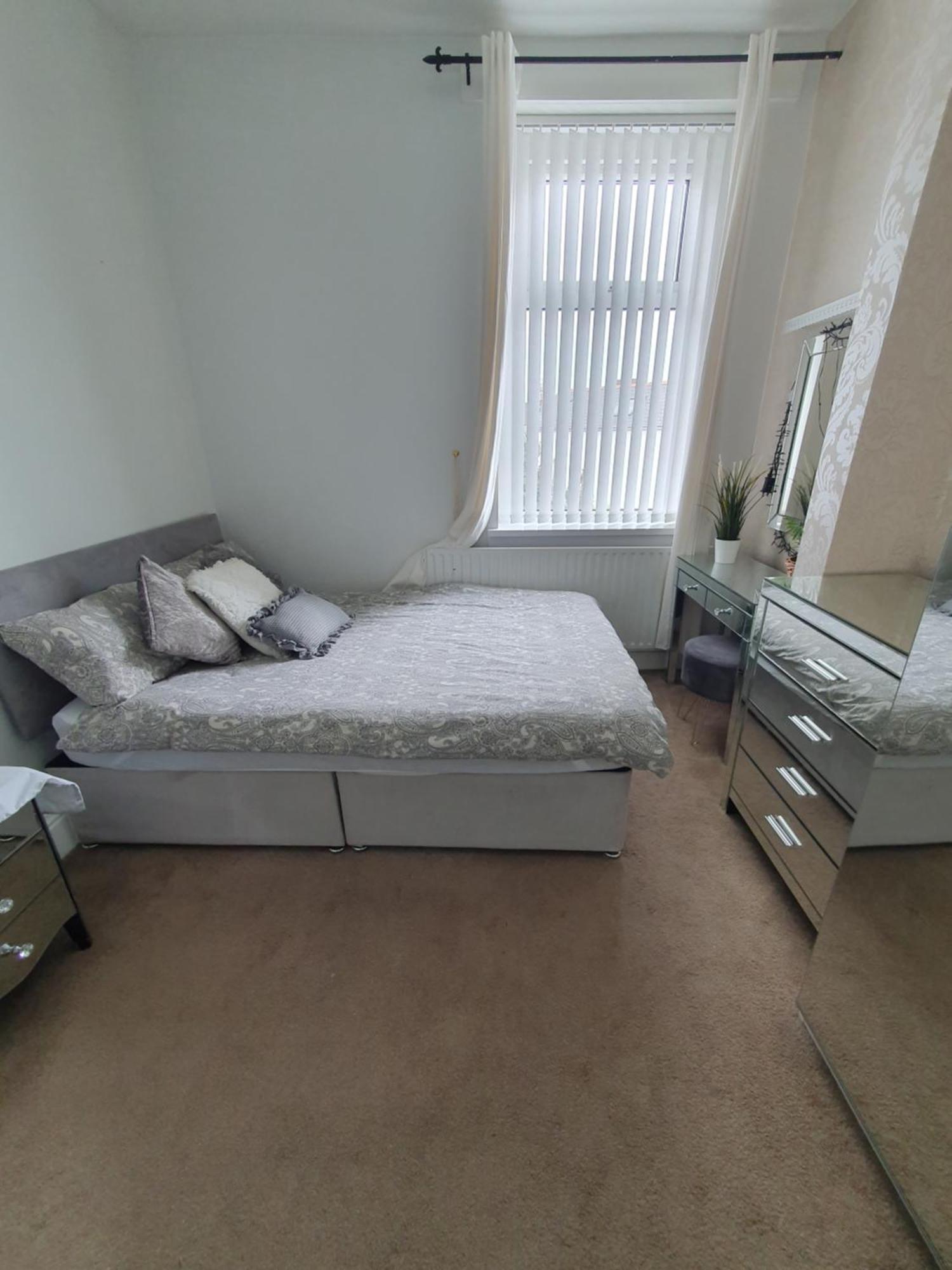Private Double Room In Κάρντιφ Εξωτερικό φωτογραφία