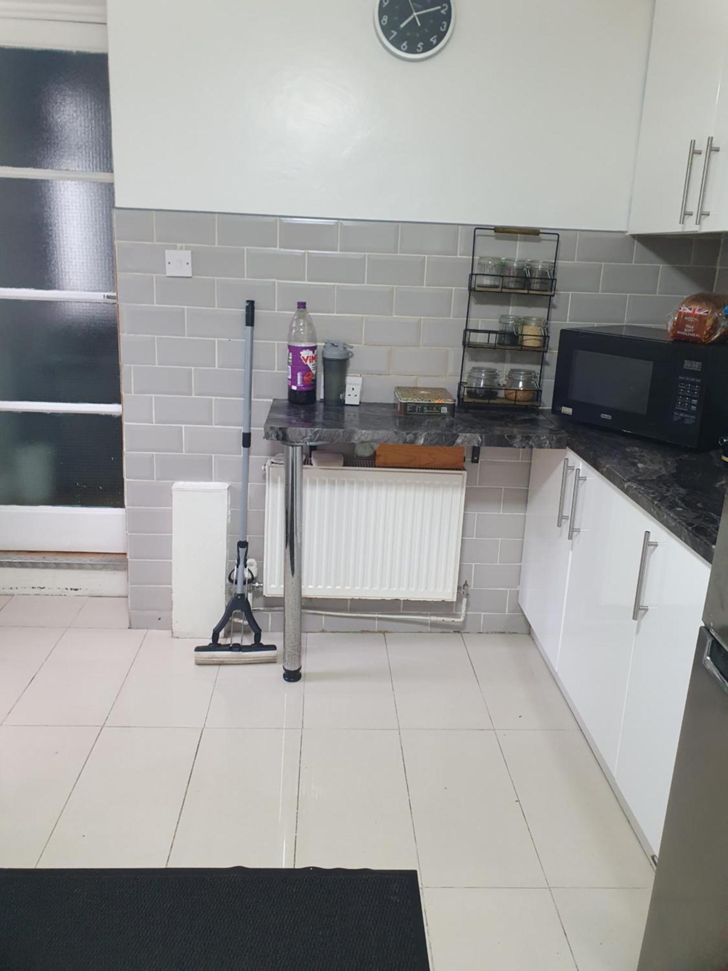 Private Double Room In Κάρντιφ Εξωτερικό φωτογραφία
