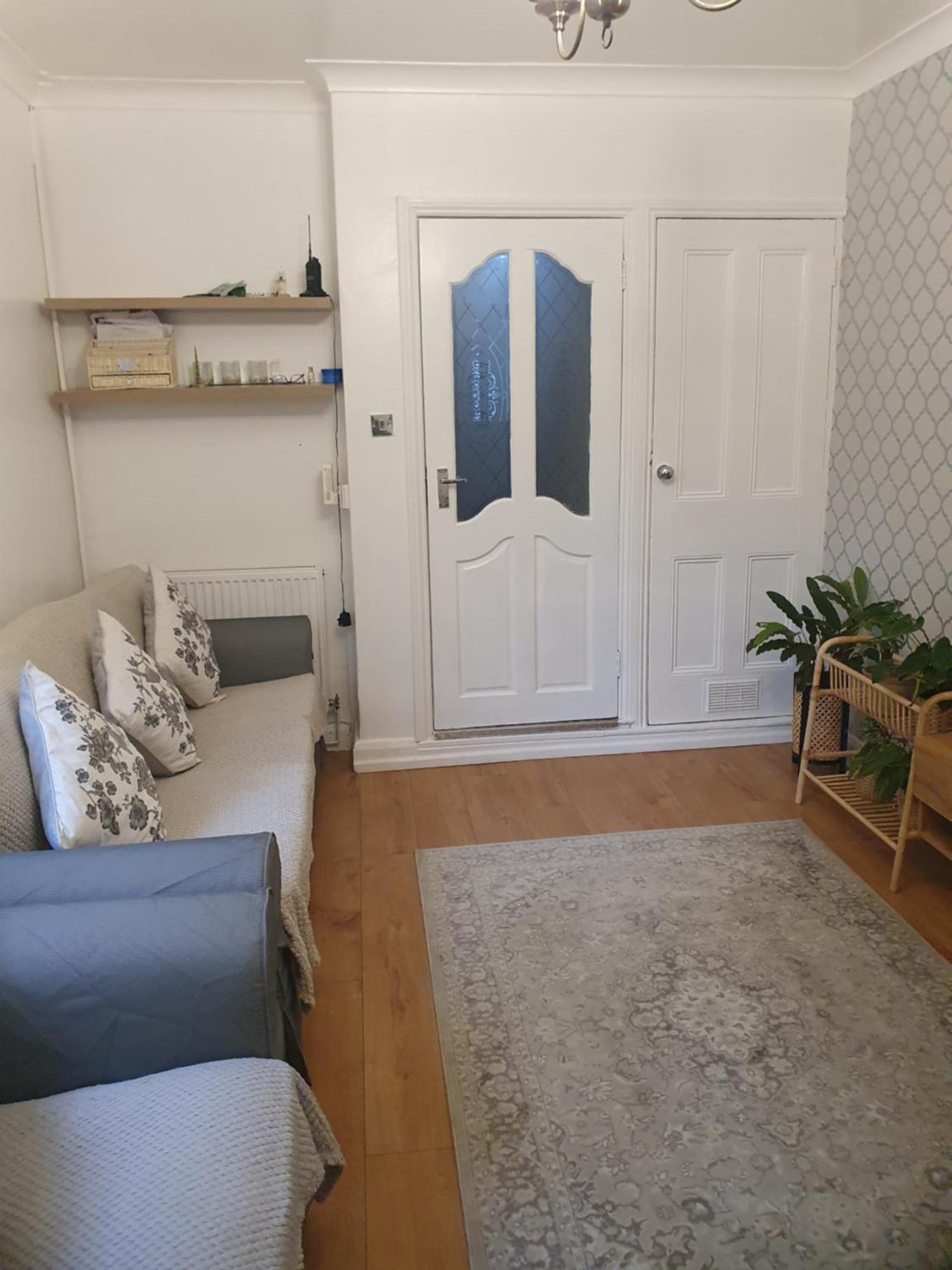 Private Double Room In Κάρντιφ Εξωτερικό φωτογραφία